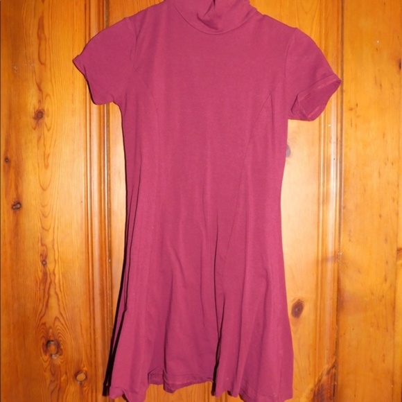 Dress - Picture 1 of 3